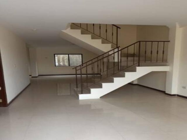 #1020 - Casas para Venta en Daule - G - 1