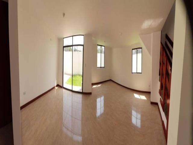 #1034 - Casas para Venta en Guayaquil - G - 2