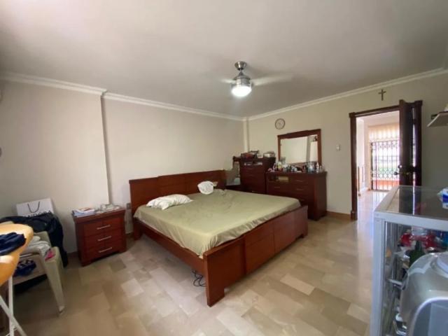 #1073 - Casas para Venta en Guayaquil - G - 3