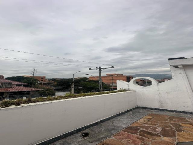 #1106 - Casas para Venta en Cuenca - A - 2